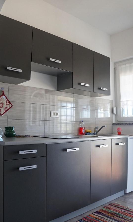 Apartmani Vesna Замбратия Экстерьер фото